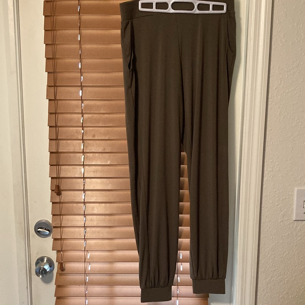 Lisa Rinna Collection Pant Bundle - Picture 12 of 15